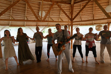 Вечерний концерт ecocamp